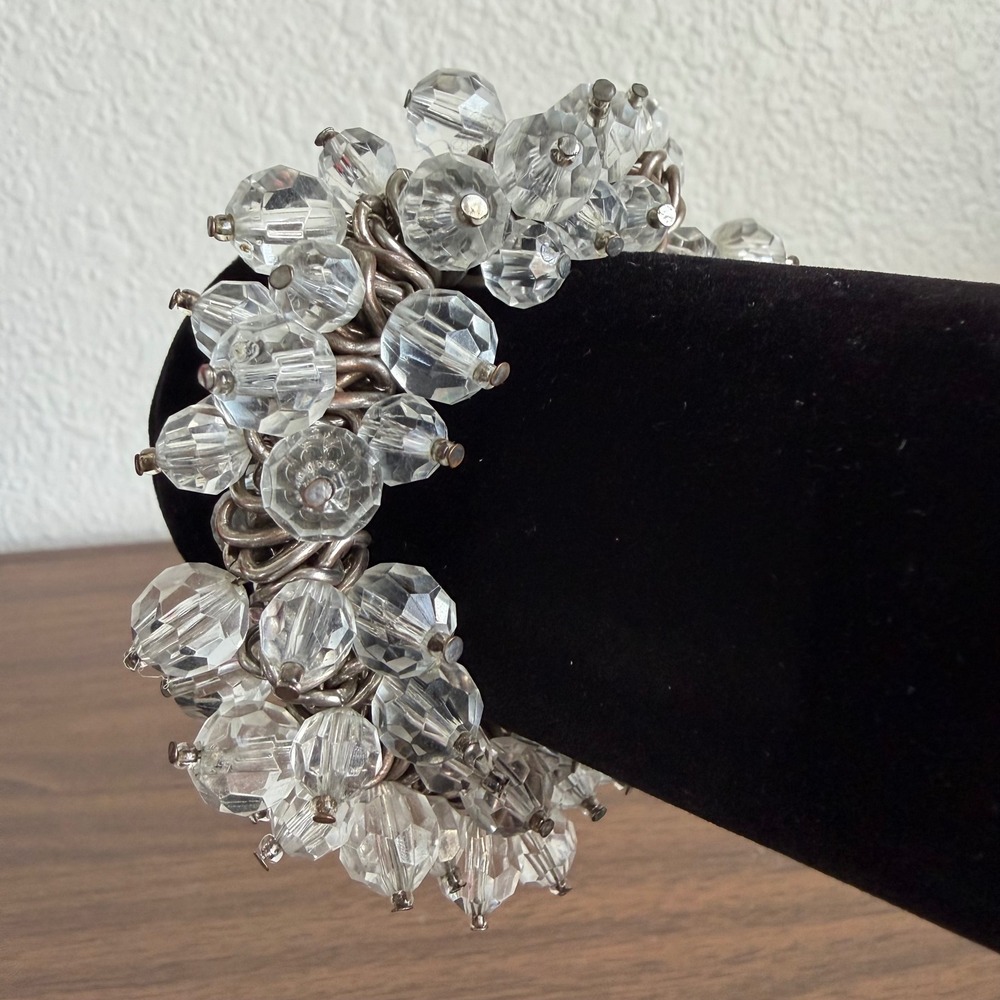 Vintage Clear Crystal Chunky Beaded Cluster Silver Tone Stretch Bracelet Expand